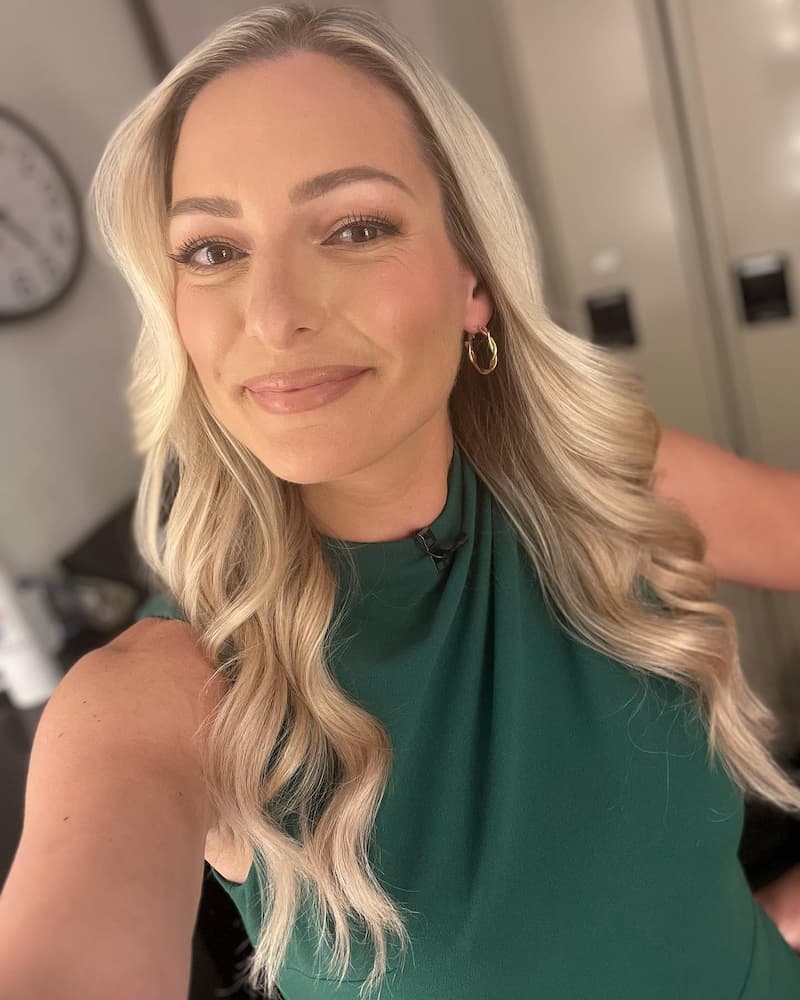Katie Thompson (WCVB) Wiki, Age, Height, Husband, Wedding, Baby, Salary, Net Worth